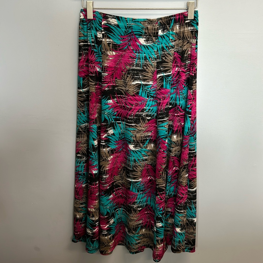 🍁🍁 Vintage maxi skirt, beautiful colors  size medium
